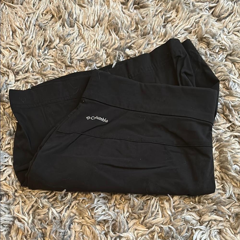 Columbia Women's Black Shorts
